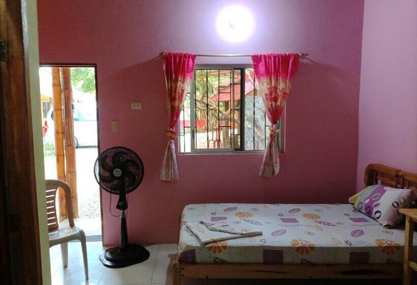 اتاق استاندارد سه نفره, La Casa De Lili