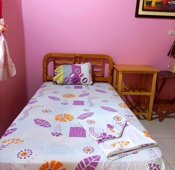 اتاق استاندارد سه نفره, La Casa De Lili
