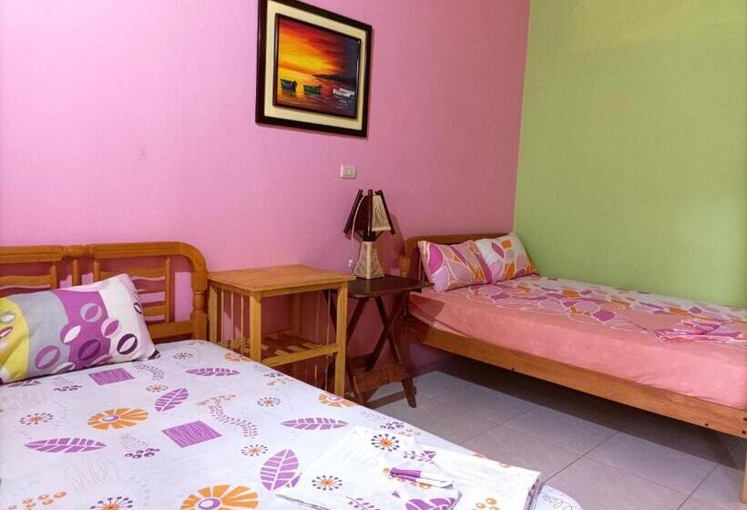 اتاق استاندارد سه نفره, La Casa De Lili