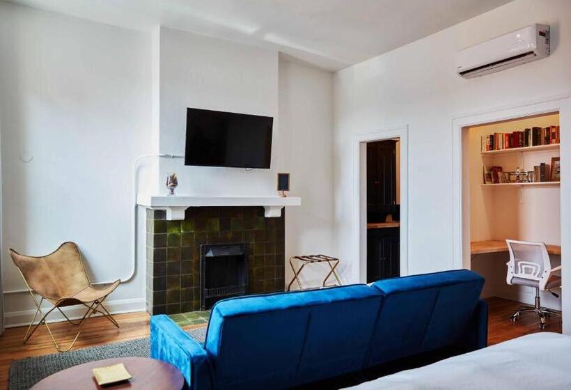 침실 1개 아파트, Library Square Suites