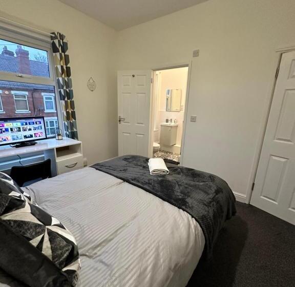 Номер Deluxe, Lovely Town House Room 2