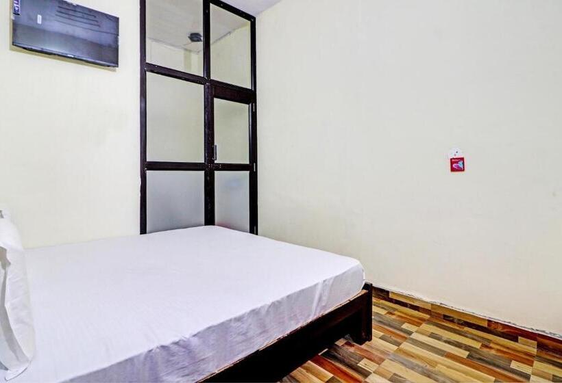 اتاق کلاسیک سه تخته, Oyo Hotel Moonlight