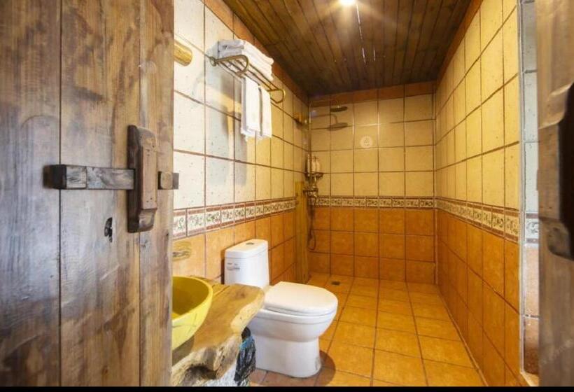 Номер Deluxe, Butterfly Flowers Inn  One Way Free Pick Up From Airport Over 2 Nights