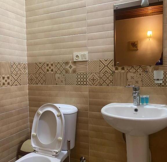 Standard Triple Room with Terrace, Mm Gedere