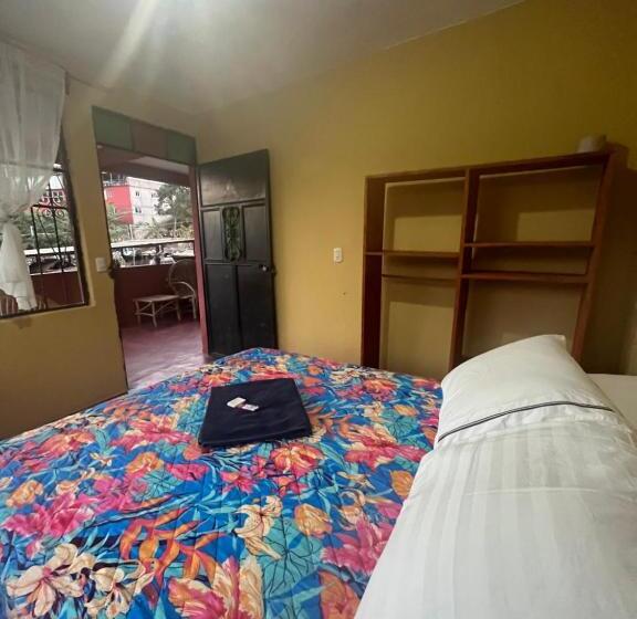 اتاق استاندارد با سرویس بهداشتی مشترک, Casa Gisela