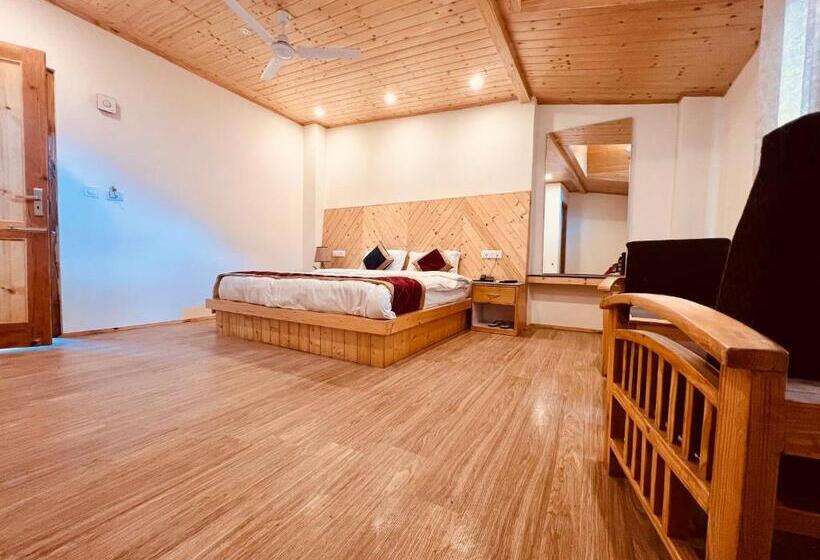 Семейный Номер, The Manali Castle   Majestic Mountain Retreat