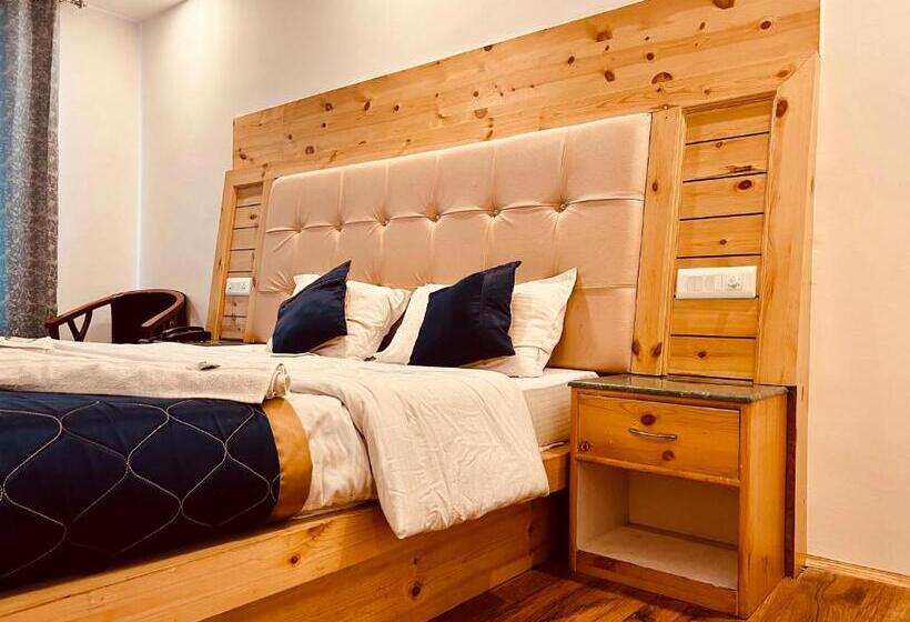Стандартный Номер Кровать Кинг, The Manali Castle   Majestic Mountain Retreat
