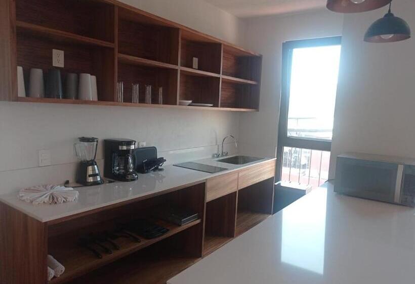 Bungalow Standard, Aurelia