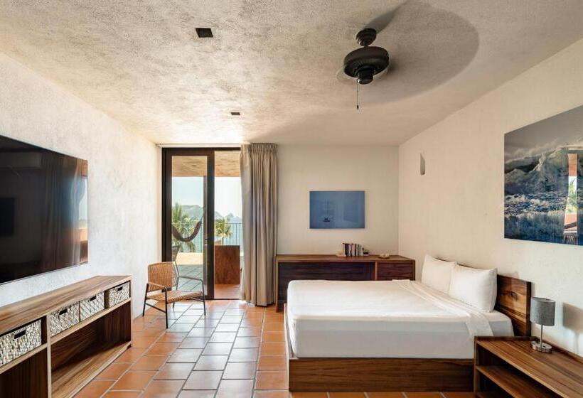Bungalow Standard, Aurelia