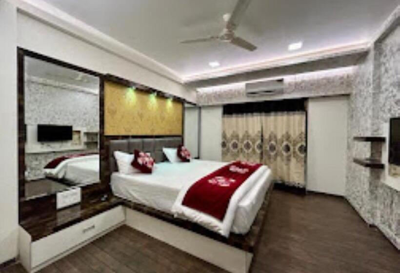 Номер Deluxe, King Palace Shahunagar