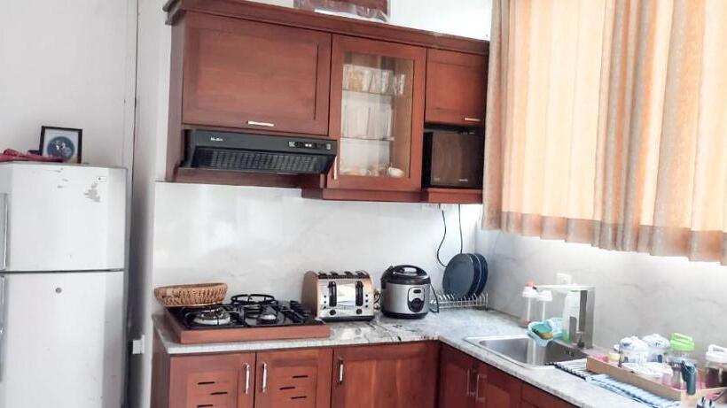 침실 1개 가든 전망 아파트, Blossoms Apartment 20 Min From Air Port