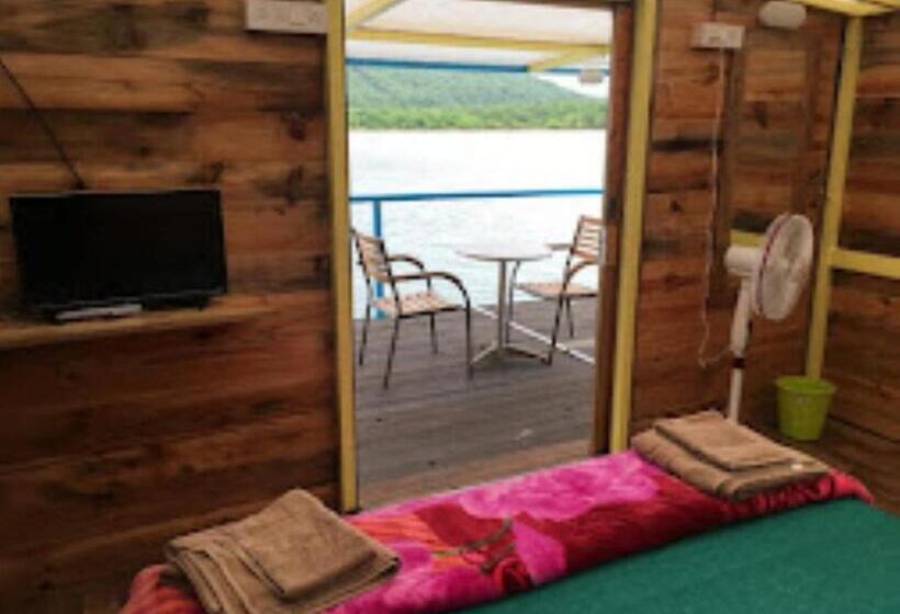 Номер Deluxe, House On Waves Malvan