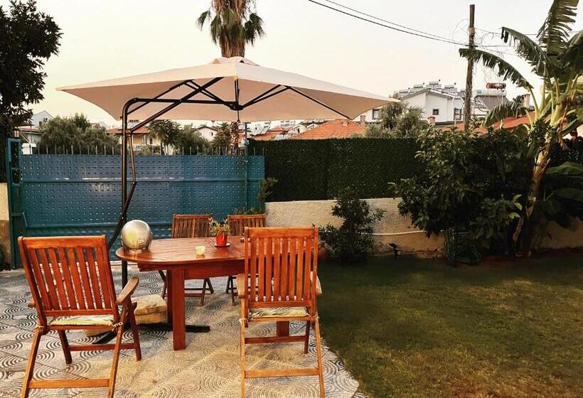 استودیو استاندارد با تخت کینگ, Narinn Holiday Apartments 3