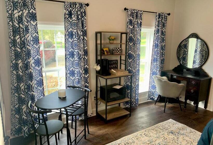 스탠다드 트리플 룸, Beautiful Private Suite In Upscale Neighborhood. Down The Road From Nature Park And Restaurants Etc