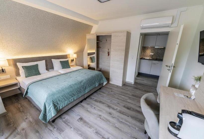 Quarto Estandar, Hökis Zimmervermietung 8 Mit Küchenzeile