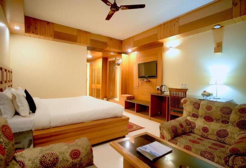 발코니 디럭스 룸, Shivalik Hotel And Resorts