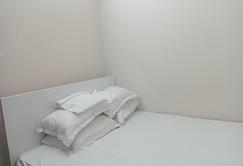 اتاق لوکس, In Need   Near To The Us France Italy Saudi Embassy And Airport
