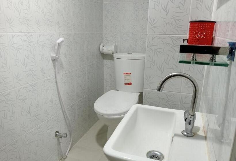اتاق لوکس, In Need   Near To The Us France Italy Saudi Embassy And Airport