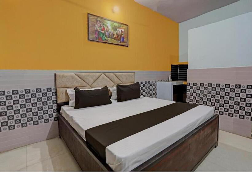 Quarto Triplo Clássico, Moon Star Residency