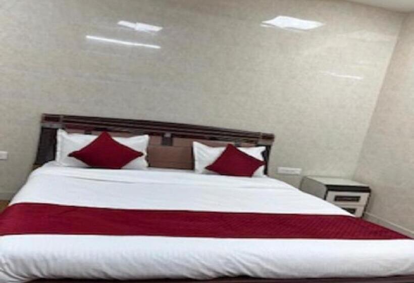 Номер Deluxe, Surya Inn