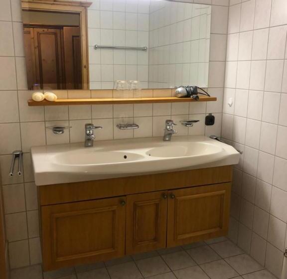 带3个卧室的公寓, Alpenhotel Widderstein