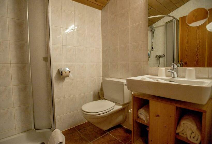 اتاق استاندارد, Bio Hotel Saladina