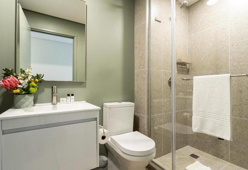 Suite com Varanda, Adderley Gardens