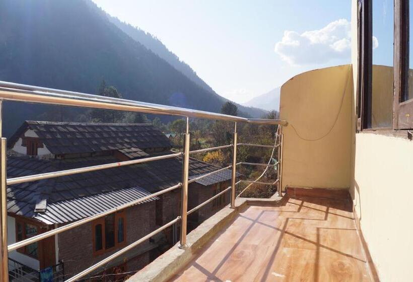 스탠다드 룸 킹사이즈 침대, Apple Garden Katagla Kasol