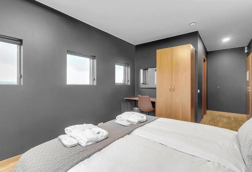 اتاق سوپریور با چشم‌انداز کوهستان, Tindasel Lodge