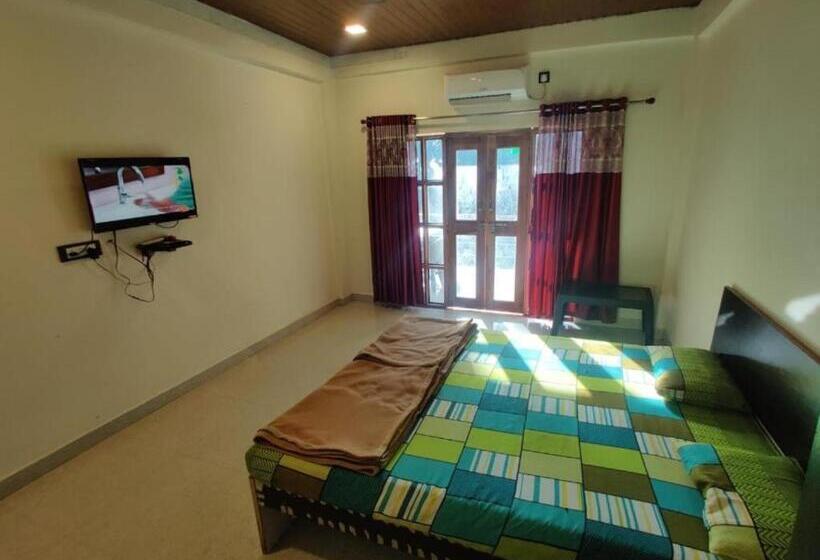 Семейный Номер, Siddhivinayak Resort Nx Devgad