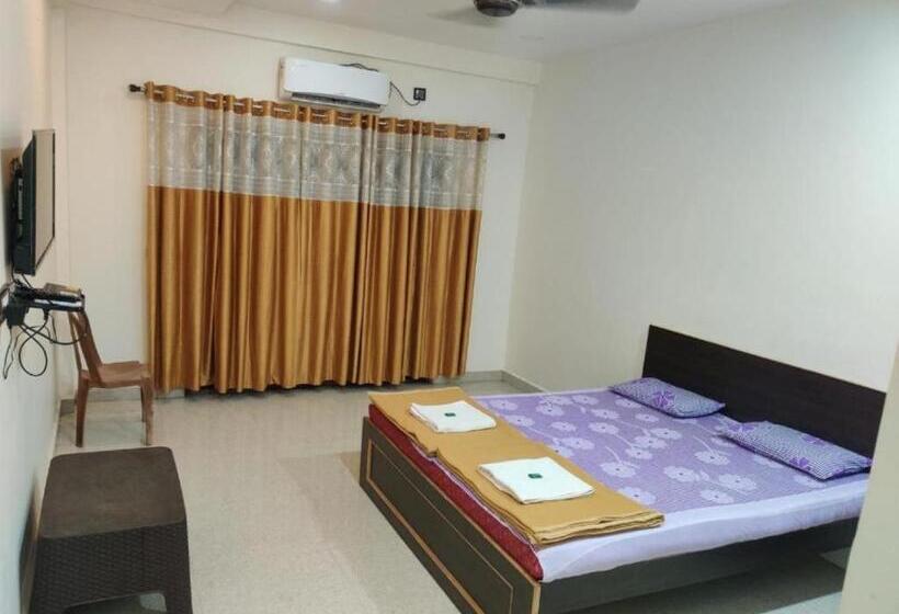 Семейный Номер, Siddhivinayak Resort Nx Devgad