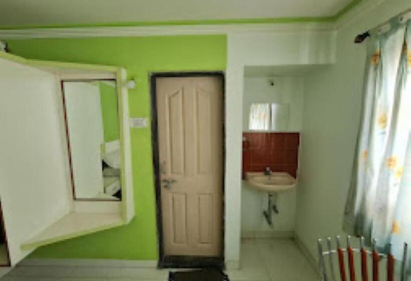 Номер Deluxe, Udayshree Palace Latur