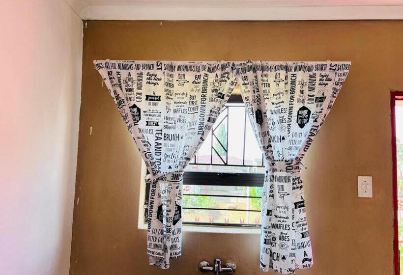 آپارتمان 1 خوابه, Mphatlalatsane Executive Bnb