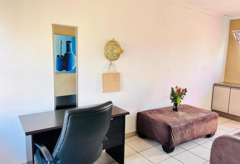 آپارتمان 1 خوابه, Mphatlalatsane Executive Bnb