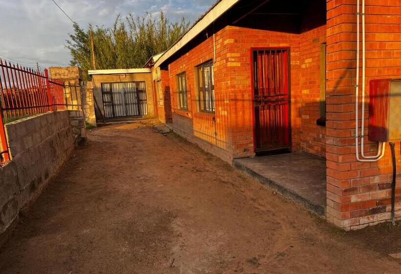 آپارتمان 1 خوابه, Mphatlalatsane Executive Bnb