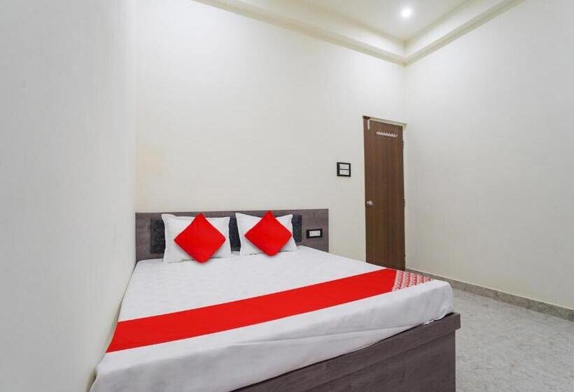 Трехместный Номер Классика, Oyo Hotel Diamond Plaza