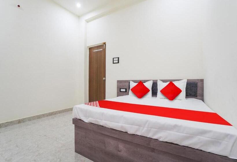 Трехместный Номер Классика, Oyo Hotel Diamond Plaza