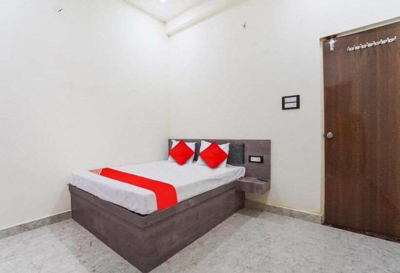 Трехместный Номер Классика, Oyo Hotel Diamond Plaza