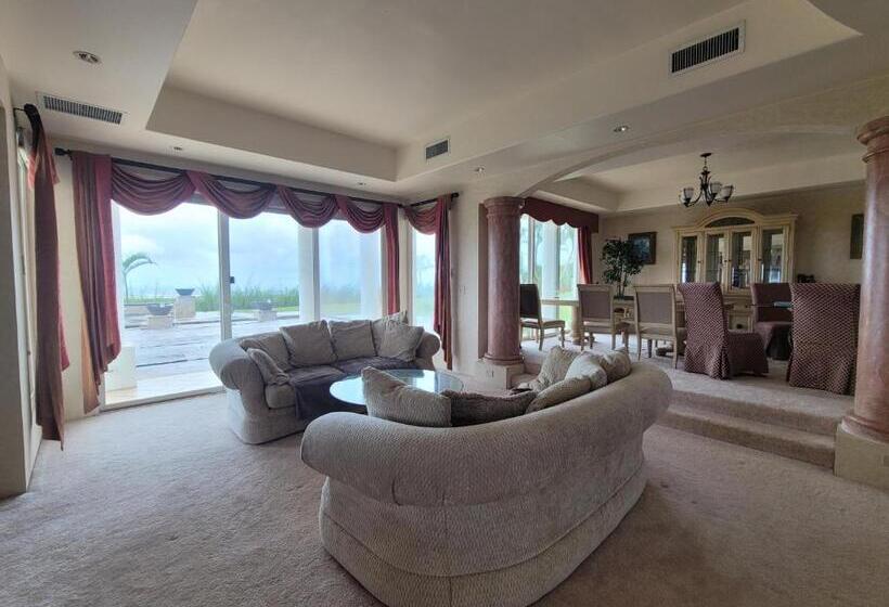 اتاق استاندارد با تراس, Guam Theo House