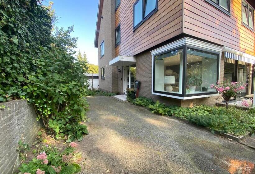 Семейный Номер, Bed And Breakfast Carma Arnhem