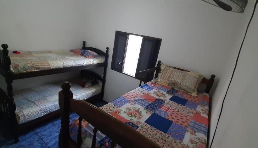 Кровать в Общей Комнате, Hostel 5c   Itanhaém