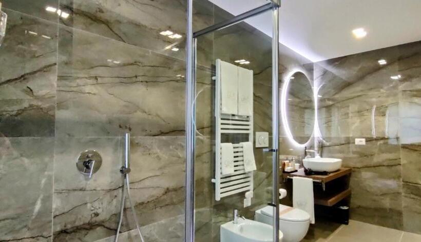 سوییت خانوادگی, Effe4 Lovely Room