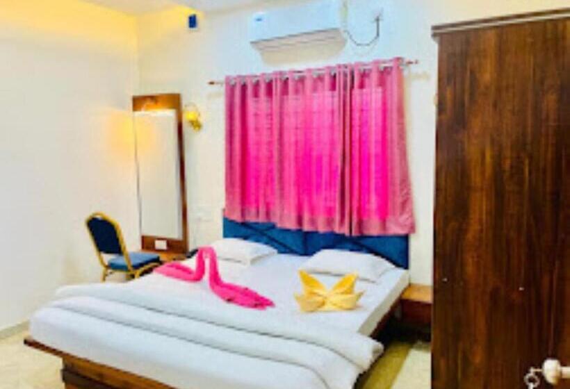 Номер Deluxe, Country In Lodging, Satara