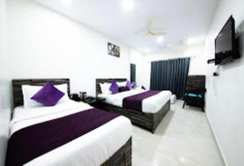 غرفة قياسية ثلاثية, Umra Grace Haridwar