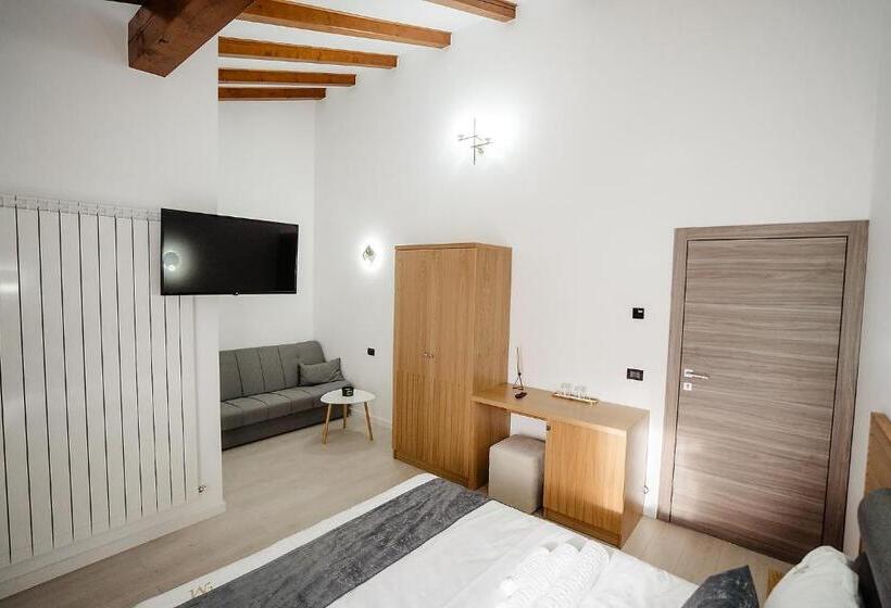 اتاق استاندارد چهار تخته, Casa Mecva