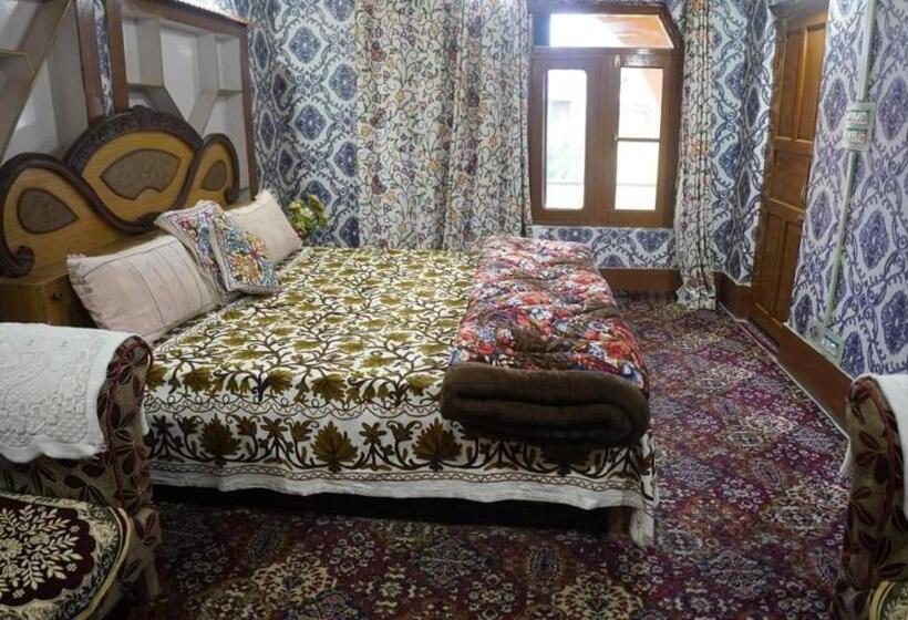 اتاق استاندارد, Wani Guest House
