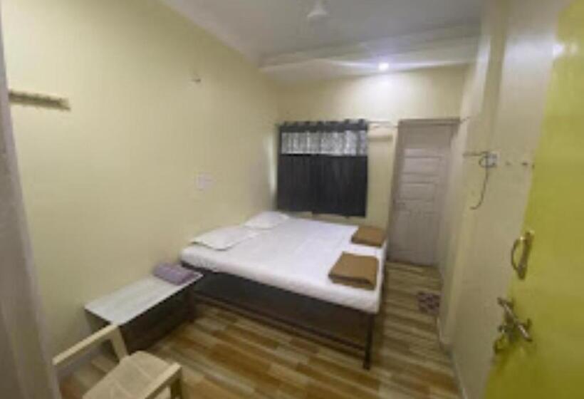 Номер Deluxe, Modi Samrat Aurangabad