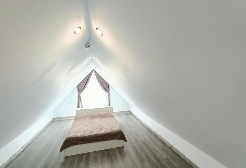침실 1개 아파트, Apartments Bis House
