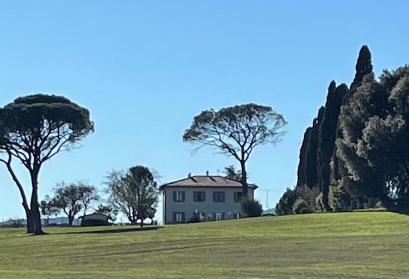 Deluxe Room Mountain View, Casa Le Rondini Toscana