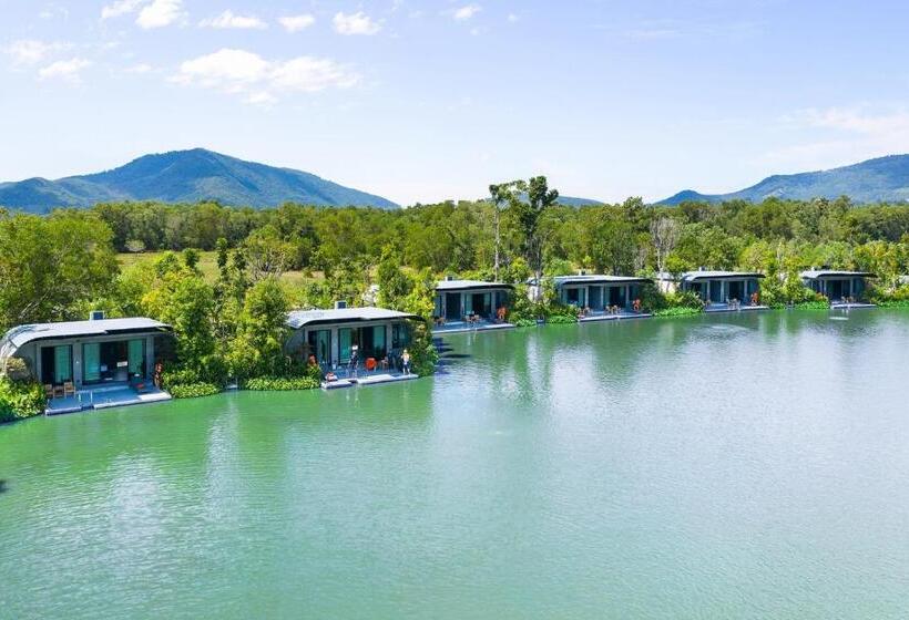 اتاق لوکس با تخت بزرگ, Samui Fishing Club And Resort